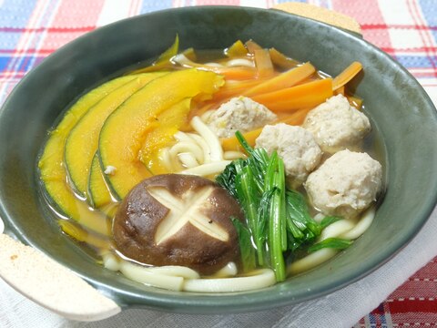 1人用鍋で作る！蓮根入りつくねの煮込みうどん